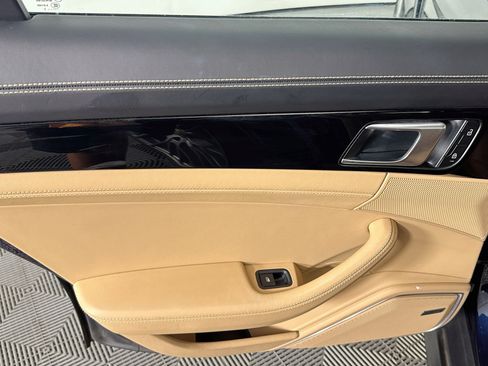 Used 2023 Porsche Panamera 4 Platinum Edition w/ Assistance Package AWD/4WD image 23