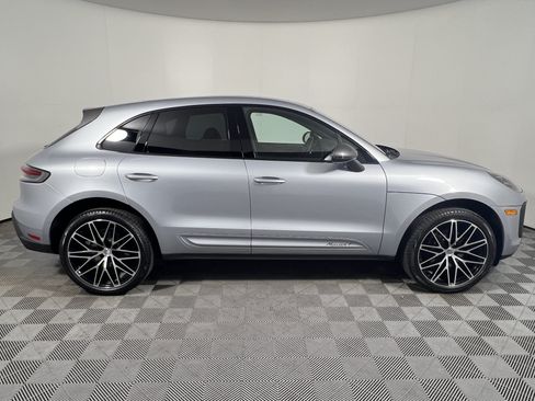 Certified 2026 Porsche Macan AWD/4WD image 8