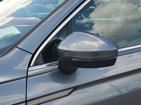 Certified 2023 Volkswagen Tiguan SE w/ Panoramic Sunroof Package FWD image 14