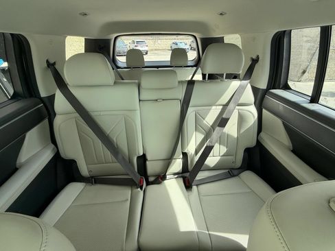 Used 2026 Hyundai Santa Fe SEL FWD image 41