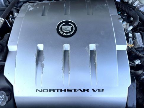 Used 2011 Cadillac DTS Luxury image 14