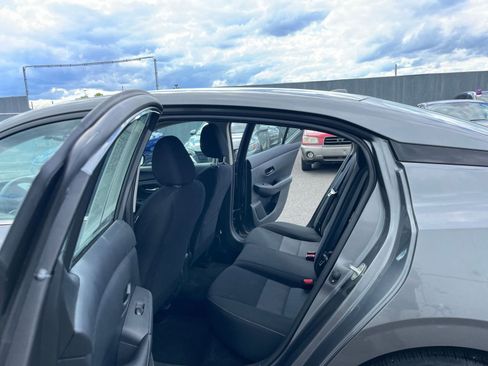 Used 2025 Nissan Sentra SV FWD image 25