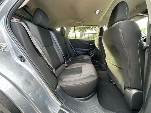 Used 2024 Subaru Outback Premium AWD/4WD image 19