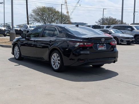Used 2024 Toyota Camry LE FWD image 8