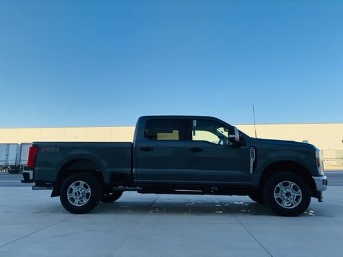 New 2026 Ford F250 XLT w/ FX4 Off-Road Package image 6