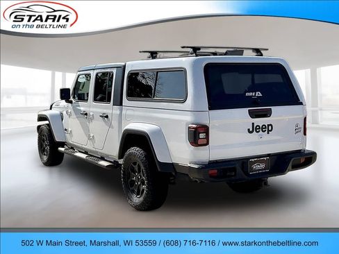 Used 2021 Jeep Gladiator Sport AWD/4WD image 4