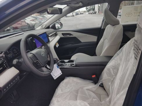New 2026 Toyota Camry Hybrid AWD/4WD image 8