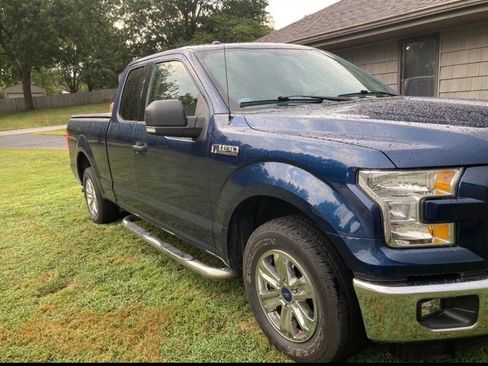 Used 2015 Ford F150 XLT w/ Equipment Group 301A Mid RWD image 2
