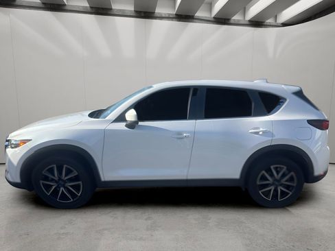 Used 2018 MAZDA CX-5 Touring w/ Preferred Equipment Package AWD/4WD image 2
