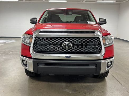 Used 2020 Toyota Tundra SR5 w/ SR5 Leather Package AWD/4WD image 4