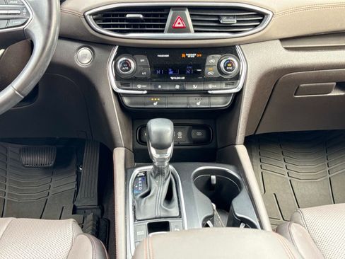 Used 2019 Hyundai Santa Fe Limited image 18