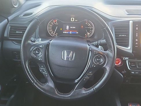 Used 2020 Honda Ridgeline Black Edition image 13