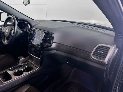 Used 2021 Jeep Grand Cherokee Laredo X AWD/4WD image 30