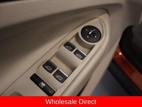Used 2015 Ford Escape Titanium w/ Equipment Group 301A AWD/4WD image 10