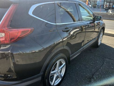 Used 2018 Honda CR-V EX image 3