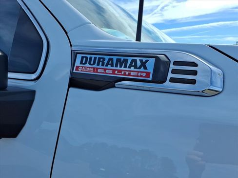 New 2026 GMC Sierra 2500 SLE image 10