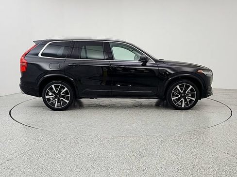 Used 2021 Volvo XC90 T6 Momentum w/ Advanced Package AWD/4WD image 4
