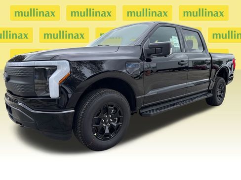 New 2025 Ford F150 Lightning XLT image 18