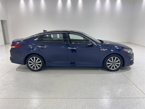 Used 2019 Kia Optima EX image 9