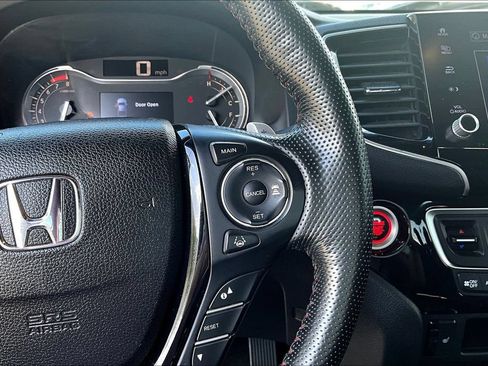 Used 2023 Honda Ridgeline Black Edition image 12