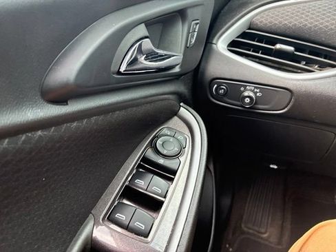 Used 2024 Chevrolet Malibu LT FWD image 15