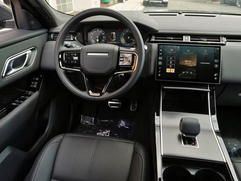 Used 2026 Land Rover Range Rover Velar Dynamic SE AWD/4WD image 15
