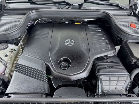 New 2026 Mercedes-Benz GLS 450 4MATIC image 34