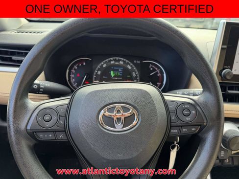 Certified 2023 Toyota RAV4 LE AWD/4WD image 38