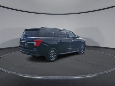 Used 2022 Ford Expedition Max XLT w/ Livery Package image 8