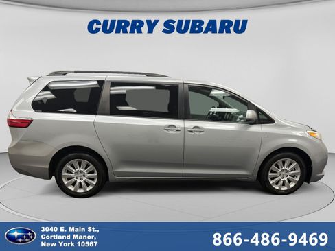 Used 2016 Toyota Sienna LE AWD/4WD image 6