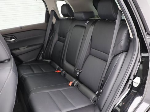 Used 2023 Nissan Rogue SV w/ SV Premium Package image 11