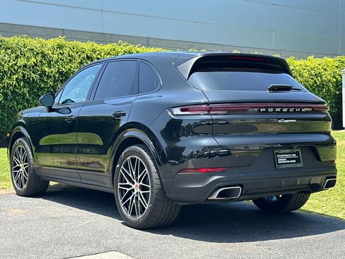 Certified 2026 Porsche Cayenne AWD/4WD image 3