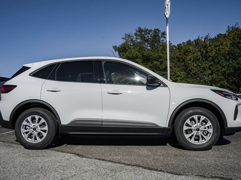 New 2026 Ford Escape Active w/ Cold Weather Package image 4