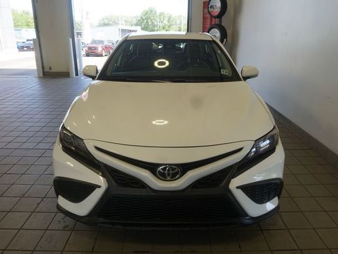 Used 2023 Toyota Camry SE FWD image 12