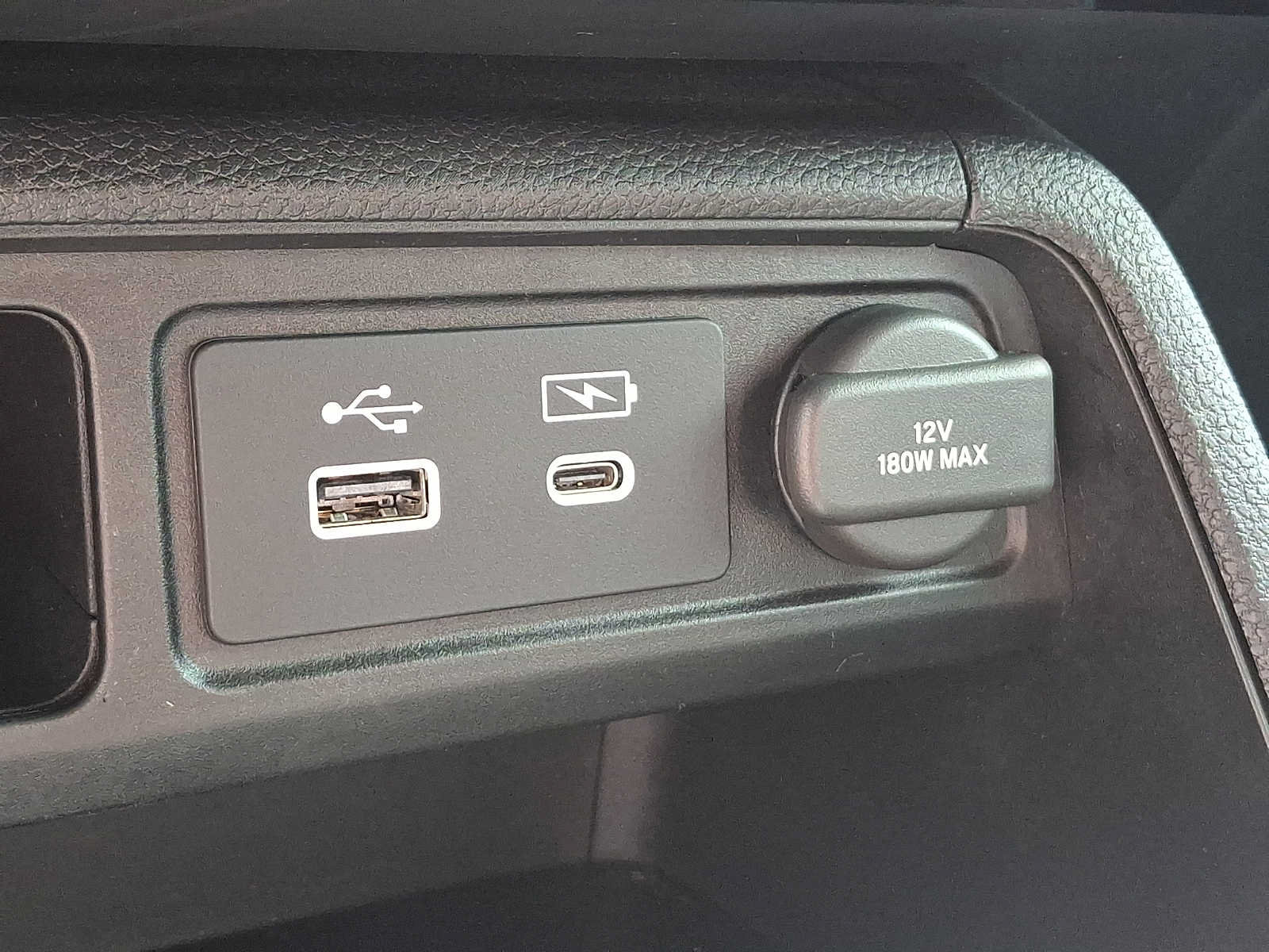 Used 2024 Honda Pilot Touring image 26