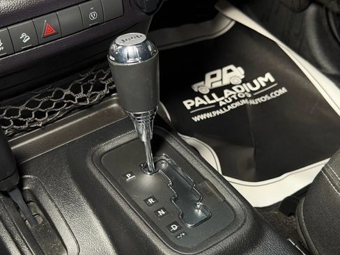 Used 2014 Jeep Wrangler Sahara w/ Connectivity Group AWD/4WD image 26