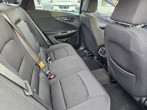Used 2025 Chevrolet Malibu LT FWD image 24