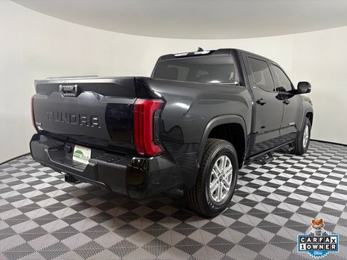 Used 2023 Toyota Tundra SR5 w/ SR5 Convenience Package AWD/4WD image 8
