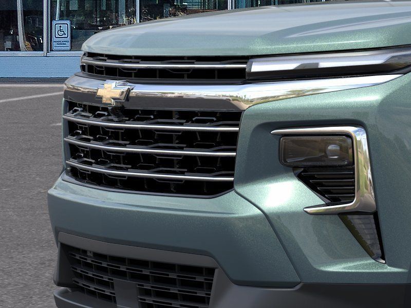 New 2027 Chevrolet Traverse LT w/ Sun and Wheel Package AWD/4WD image 13
