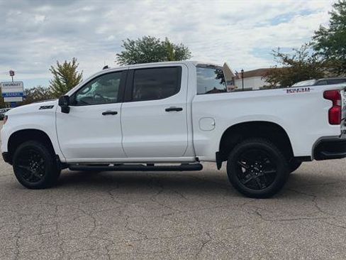 Used 2025 Chevrolet Silverado 1500 Custom Trail Boss w/ Turbomax Blackout Package AWD/4WD image 6