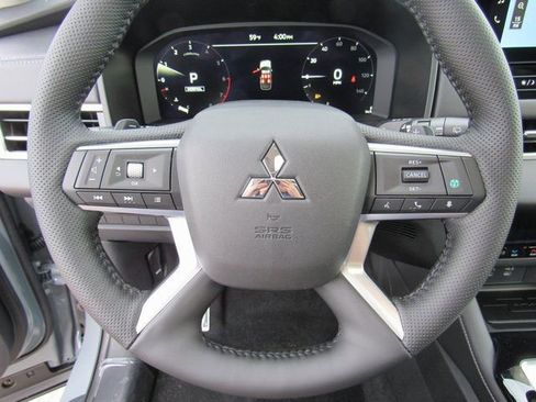 New 2026 Mitsubishi Outlander SEL FWD image 22