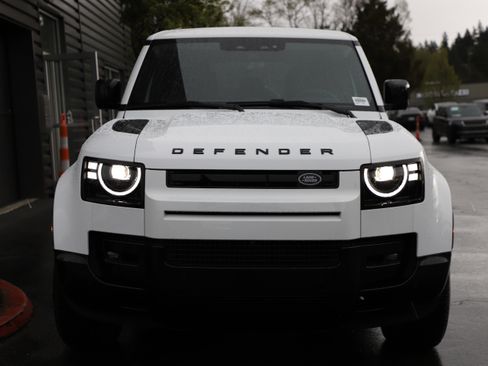 New 2026 Land Rover Defender 110 X-Dynamic SE AWD/4WD image 6