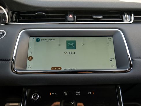 Used 2021 Land Rover Range Rover Evoque R-Dynamic S image 24