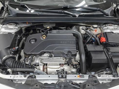 Used 2019 Chevrolet Malibu LT FWD image 13