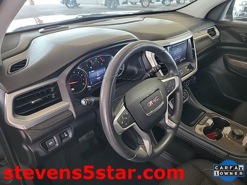 Used 2023 GMC Acadia SLE image 13