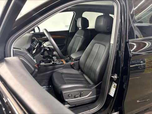 Used 2023 Audi Q5 2.0T Premium Plus w/ Premium Plus Package AWD/4WD image 26