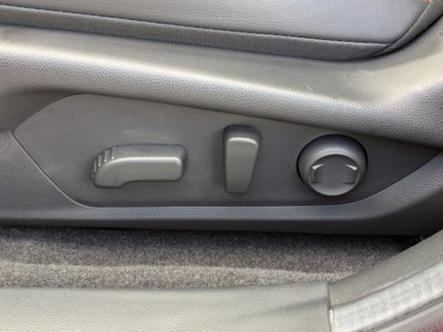 Certified 2025 Subaru Crosstrek 2.5i Limited image 21