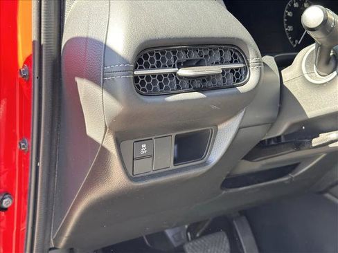 Used 2023 Honda HR-V EX-L image 19