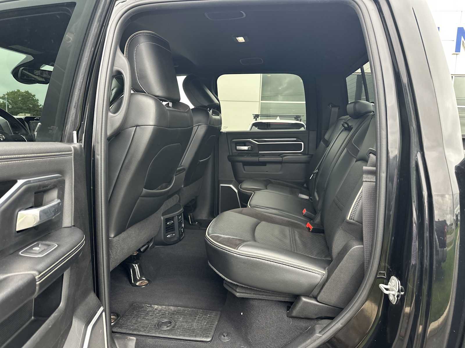 Used 2022 RAM 2500 Laramie AWD/4WD image 8