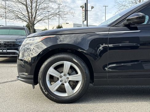 Used 2018 Land Rover Range Rover Velar S image 9